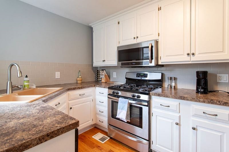 Furnished Finder property 597657_1 photo 12