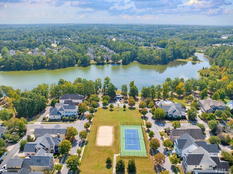 Furnished Finder property 597675_1 photo 25