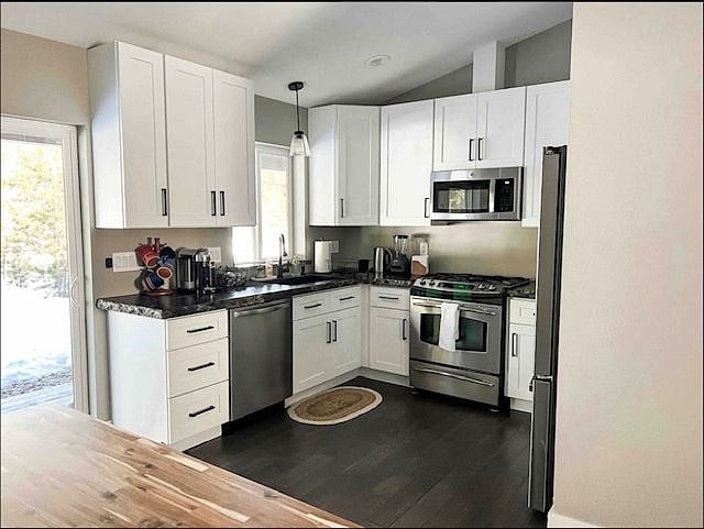 Furnished Finder property 597682_1 photo 3