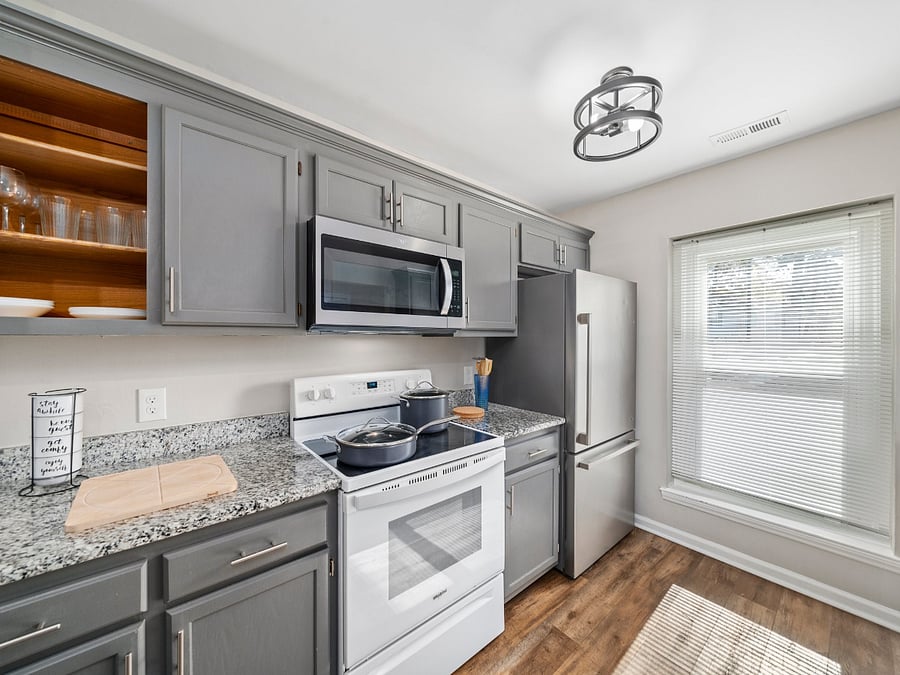 Furnished Finder property 597696_1 photo 11
