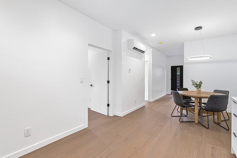 Furnished Finder property 597768_1 photo 9