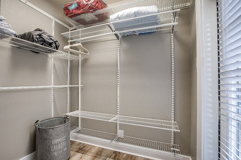 Walk in closet