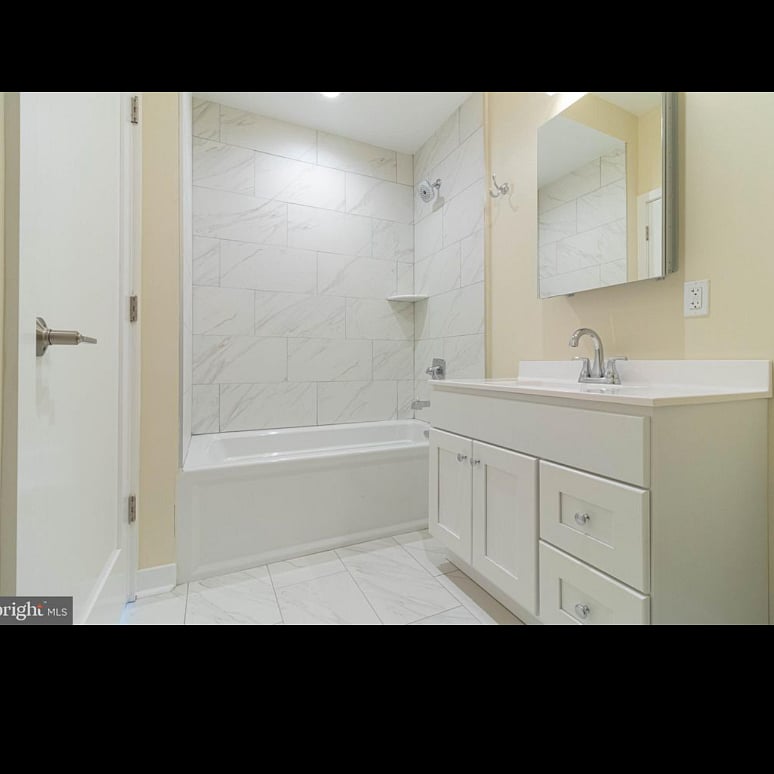 Furnished Finder property 597852_1 photo 10