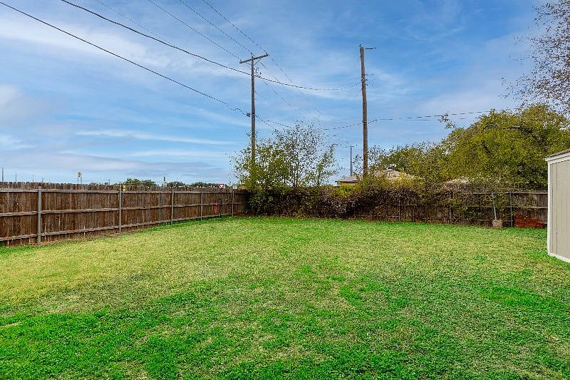 Furnished Finder property 597855_1 photo 11