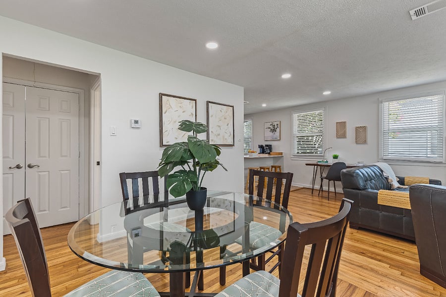 Furnished Finder property 597855_1 photo 16