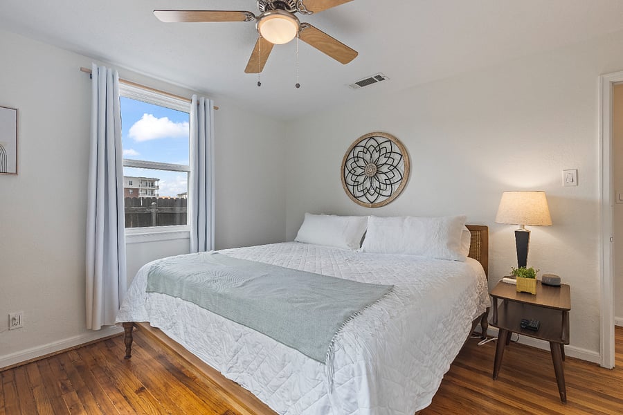 Furnished Finder property 597855_1 photo 33