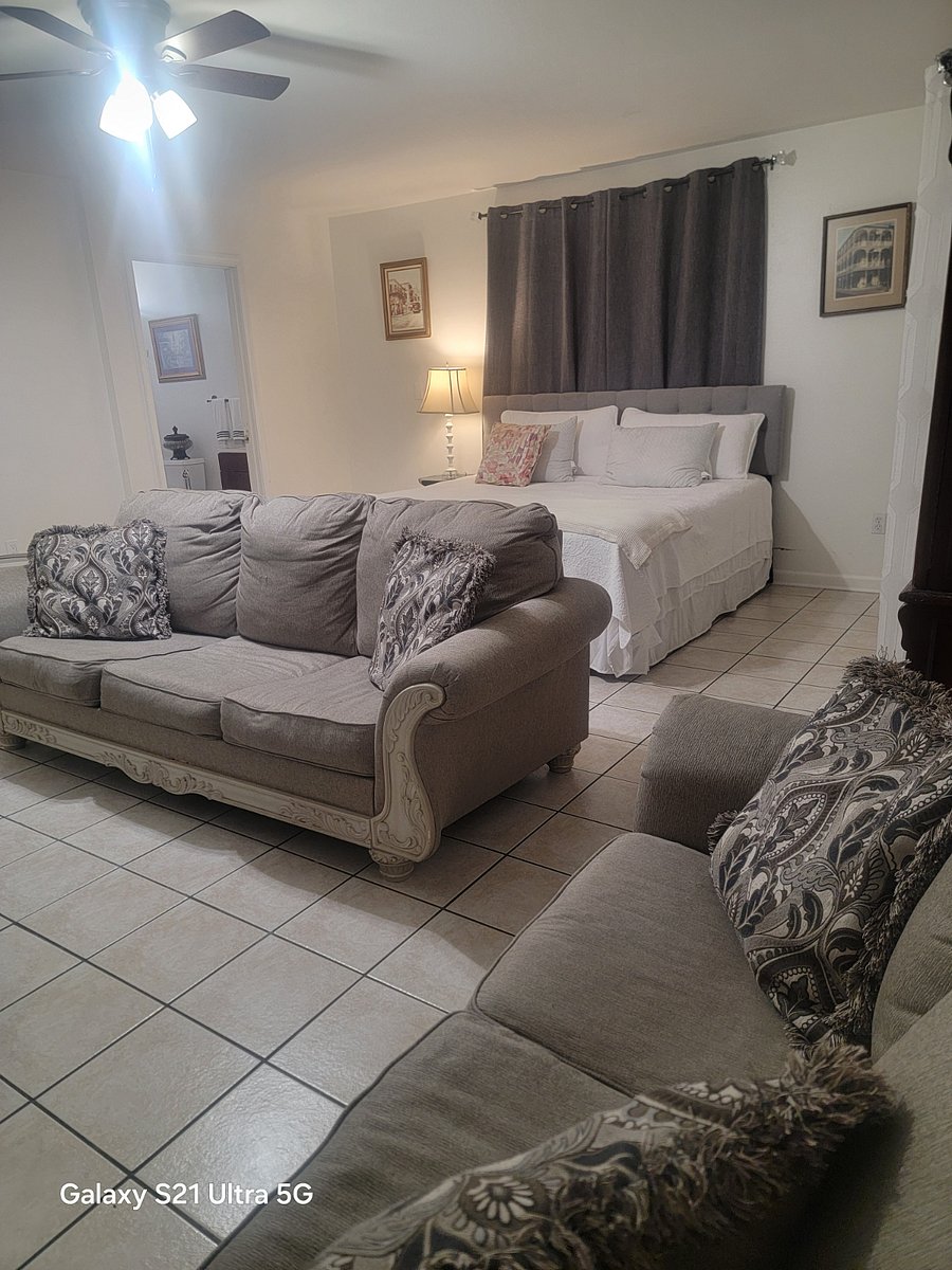 Furnished Finder property 597870_1 photo 8