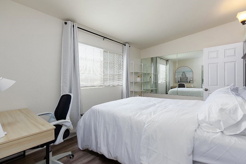 Furnished Finder property 597904_1 photo 16
