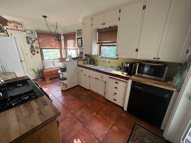 Furnished Finder property 597937_1 photo 7