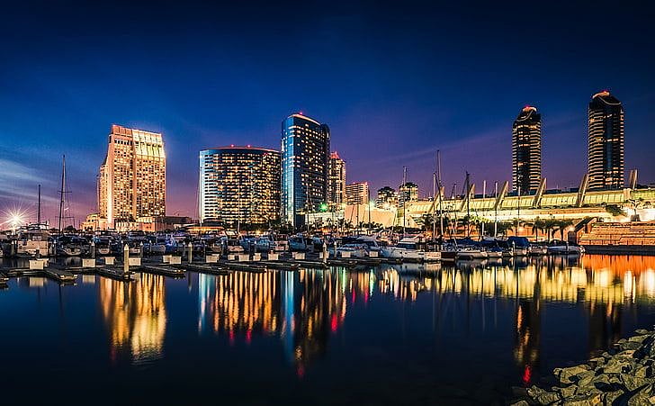 Downtown San Diego Marina 10 min drive away!