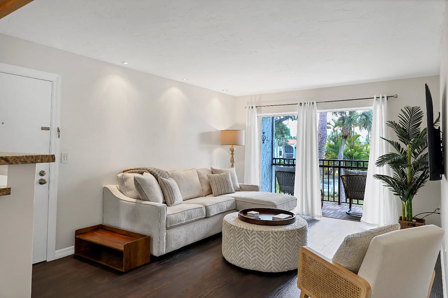 Furnished Finder property 597983_1 photo 3
