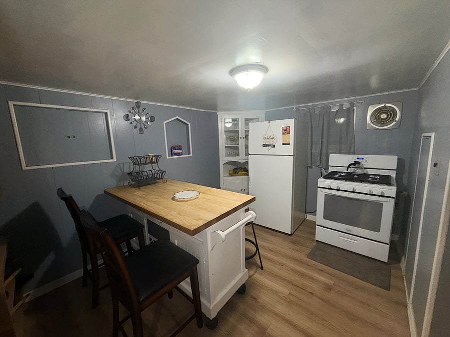 Furnished Finder property 597993_1 photo 8