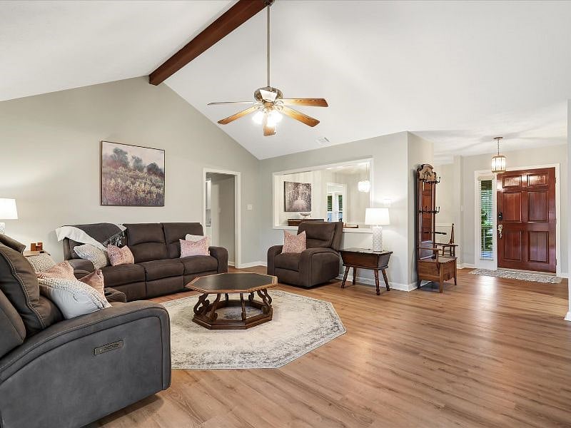 Furnished Finder property 597995_1 photo 10