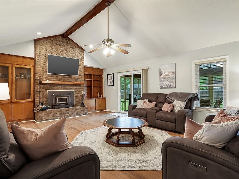 Furnished Finder property 597995_1 photo 12