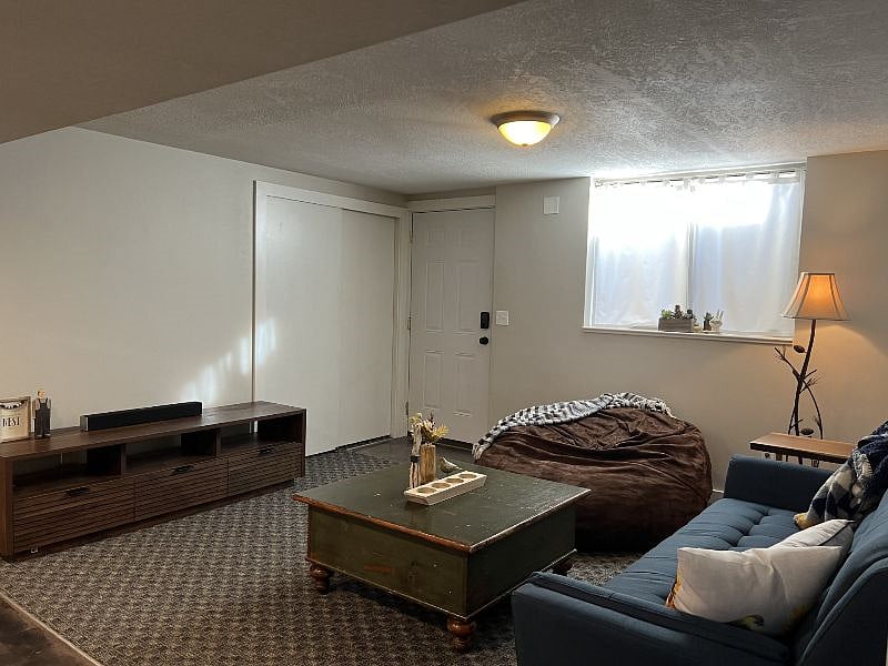 Furnished Finder property 598018_1 photo 3