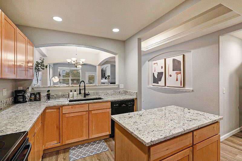 Furnished Finder property 598019_1 photo 9