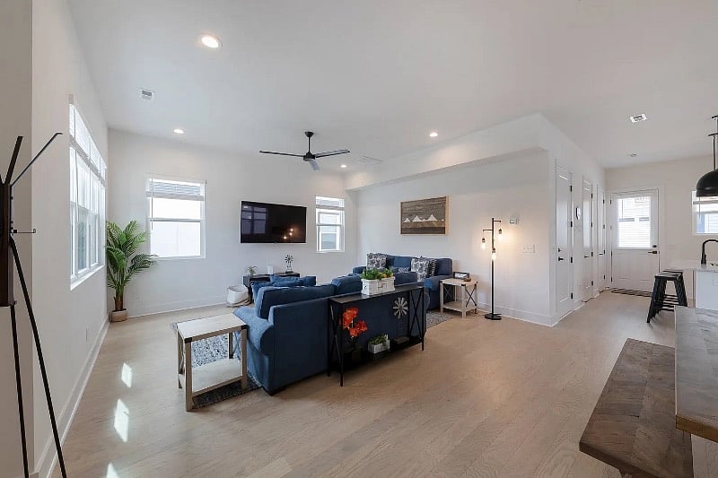 Furnished Finder property 598069_1 photo 3