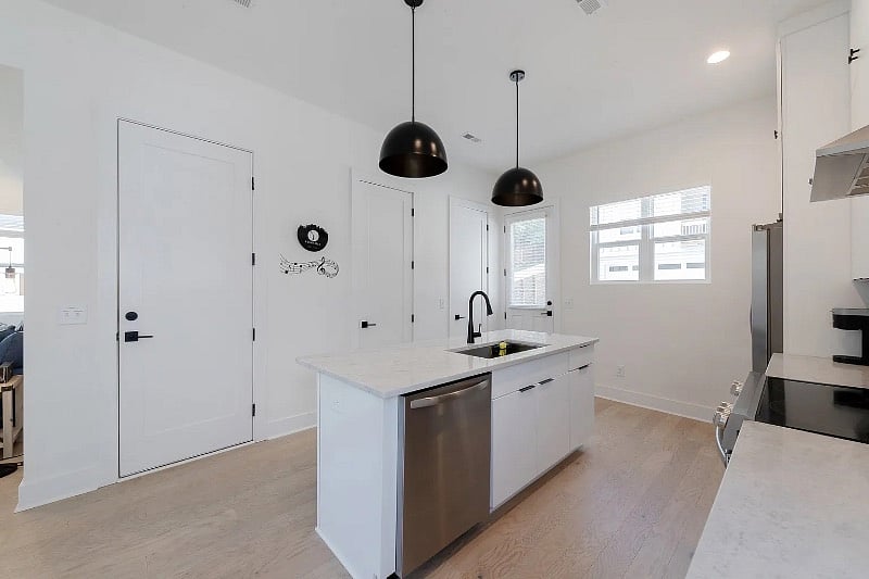 Furnished Finder property 598069_1 photo 8