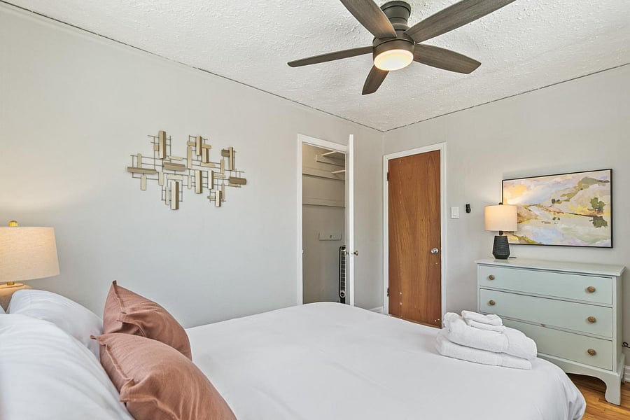 Furnished Finder property 598109_11 photo 9