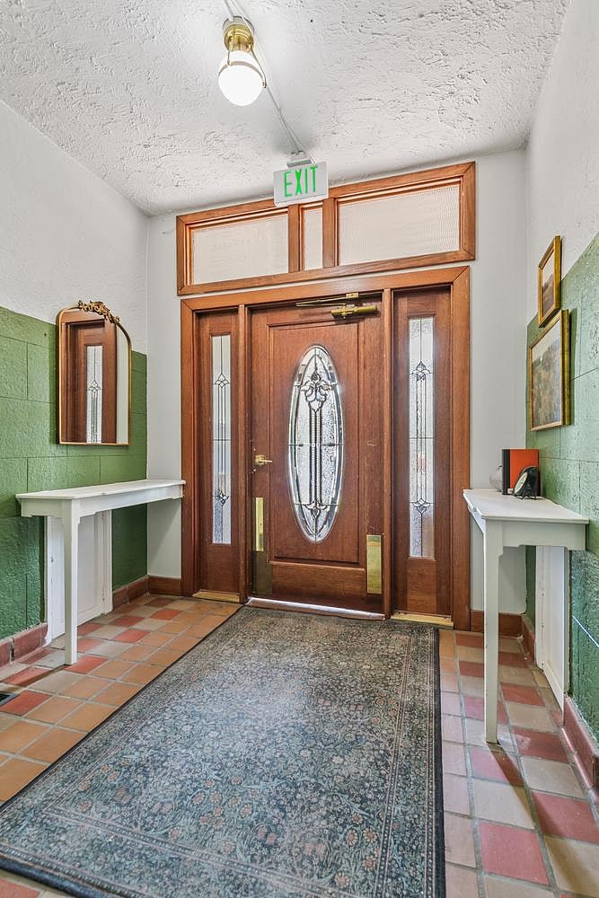 Furnished Finder property 598109_11 photo 23