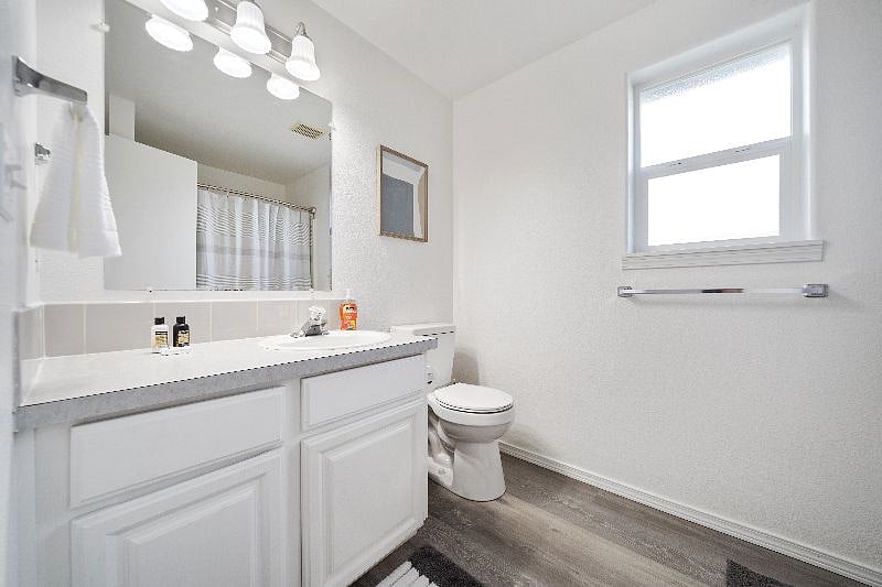 Bathroom near bedroom 2
