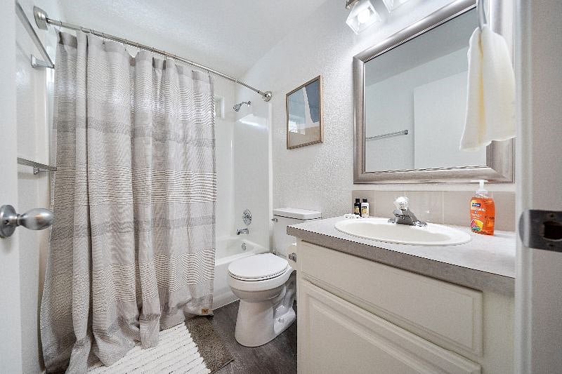 Bathroom by bedroom 1