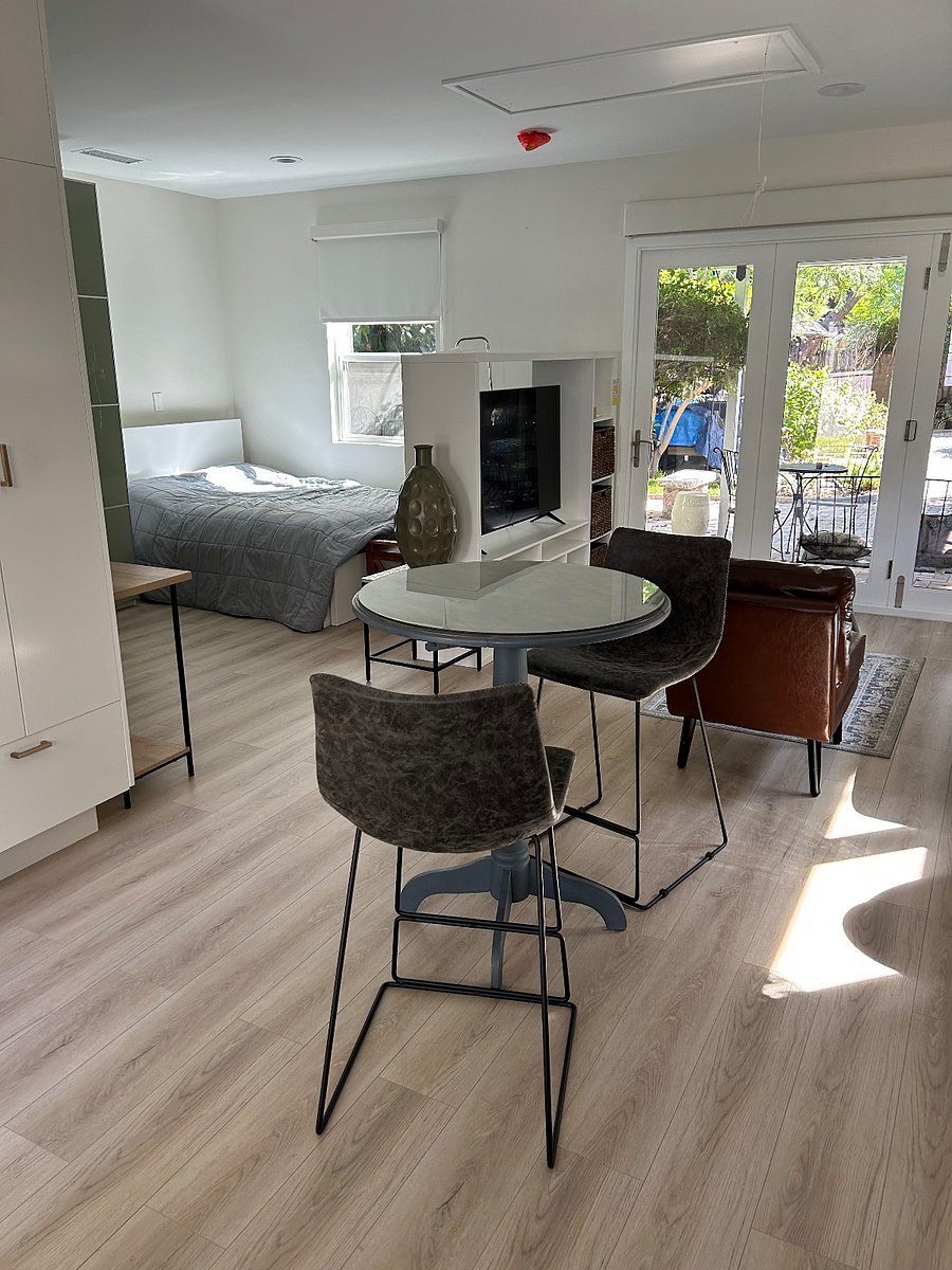 Furnished Finder property 598161_1 photo 8
