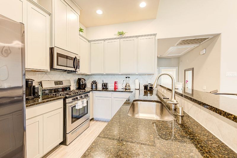 Furnished Finder property 598189_1 photo 6