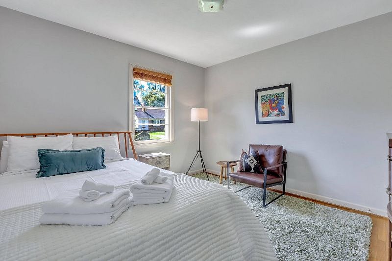 Furnished Finder property 598209_1 photo 15