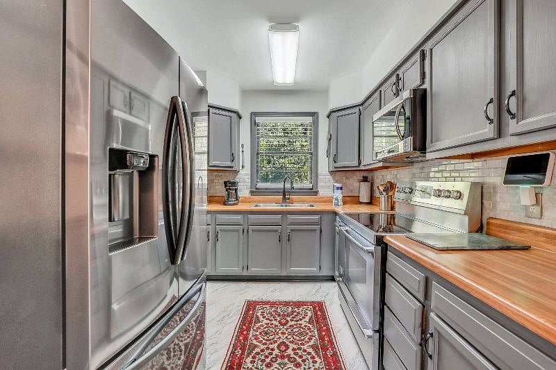 Furnished Finder property 598209_1 photo 3