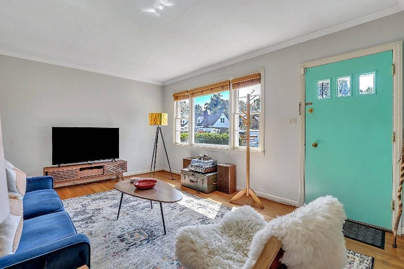 Furnished Finder property 598209_1 photo 35