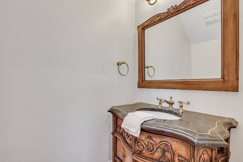 Furnished Finder property 598237_1 photo 25
