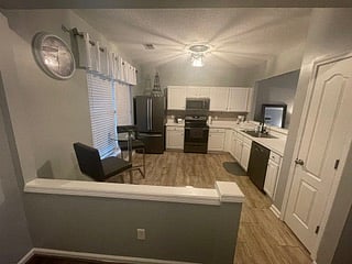 Furnished Finder property 598287_1 photo 28