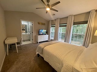Furnished Finder property 598287_1 photo 40