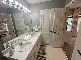Furnished Finder property 598287_1 photo 41