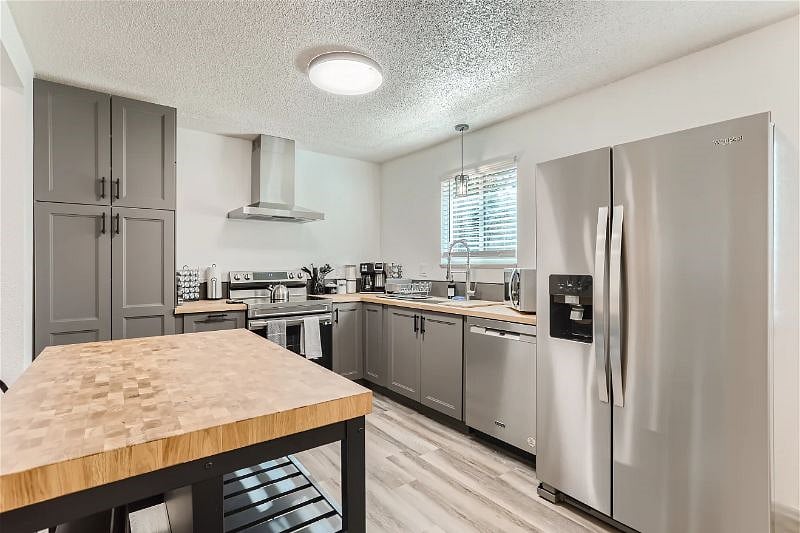 Furnished Finder property 598295_1 photo 12