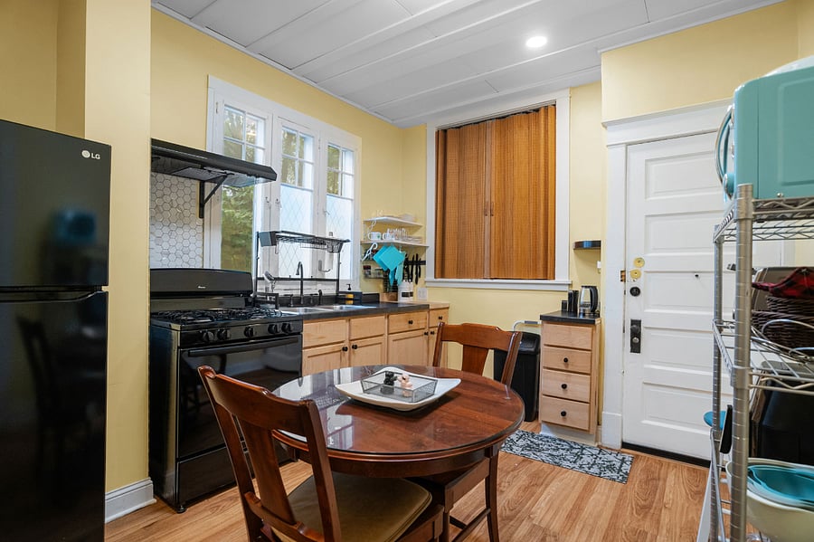 Furnished Finder property 598299_1 photo 12