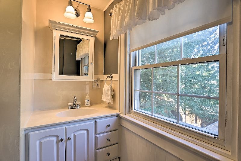 Furnished Finder property 598301_1 photo 14