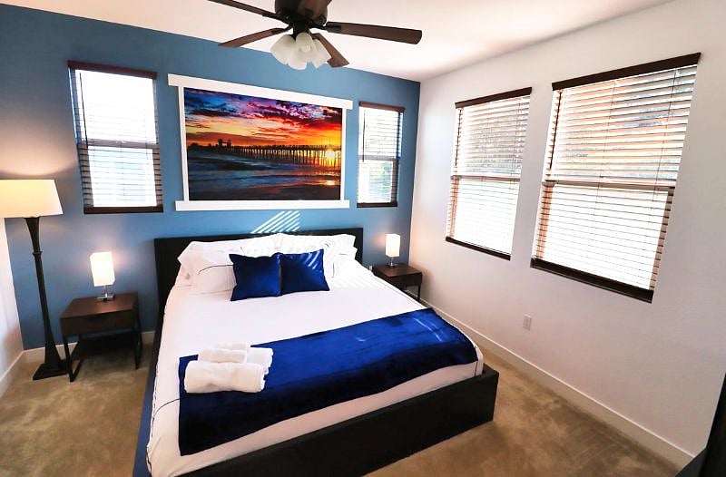 Master king size bed on upper level