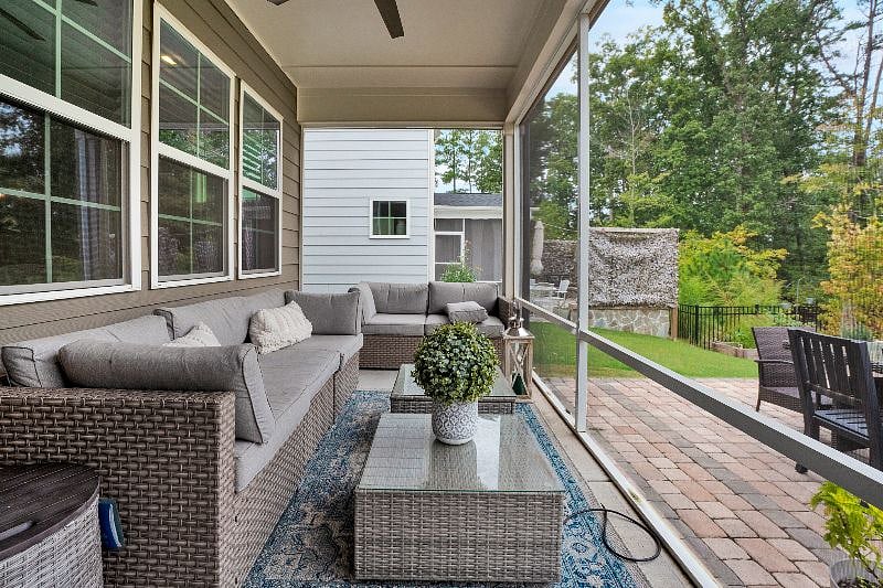 Screened-in Outdoor Living