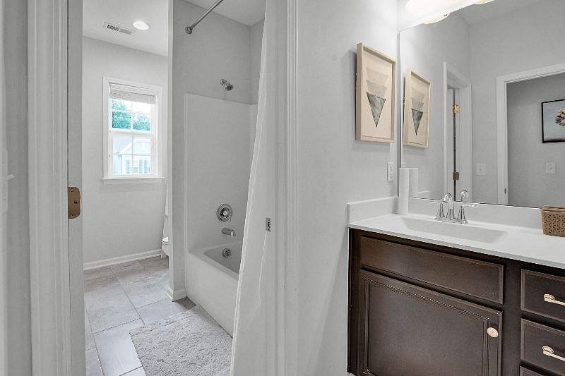 2nd Level Full Bathroom