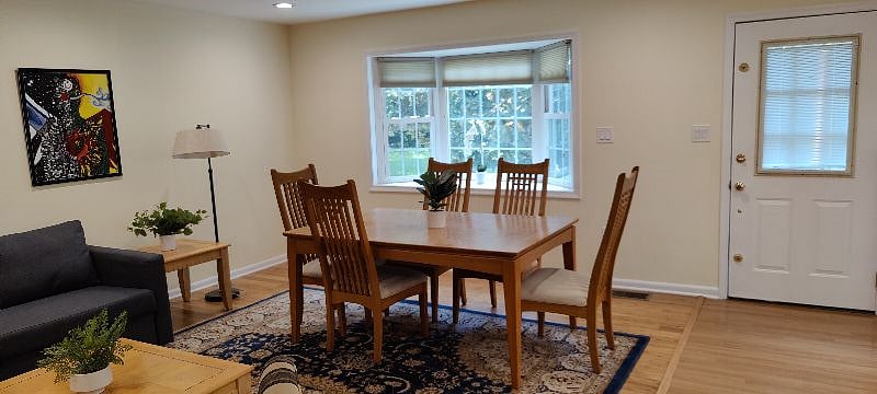 Furnished Finder property 598332_2 photo 9