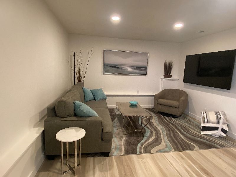 Furnished Finder property 598364_1 photo 3
