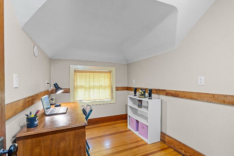 Office (Upstairs)