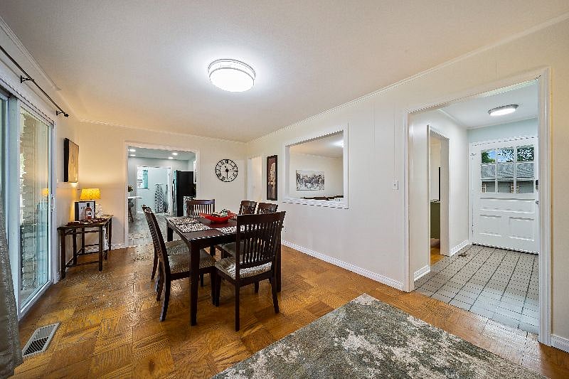 Furnished Finder property 598463_1 photo 3