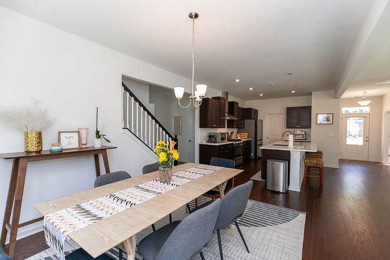 Furnished Finder property 598539_1 photo 13