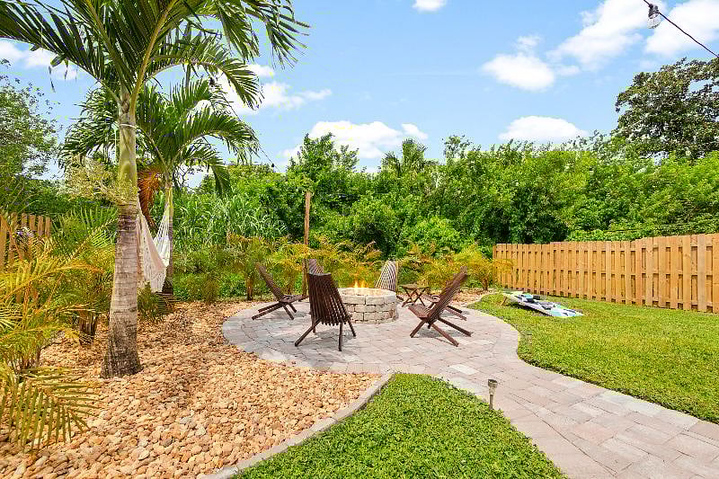 Furnished Finder property 598589_1 photo 24