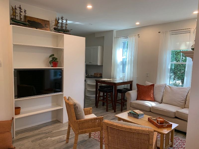 1st floor living room