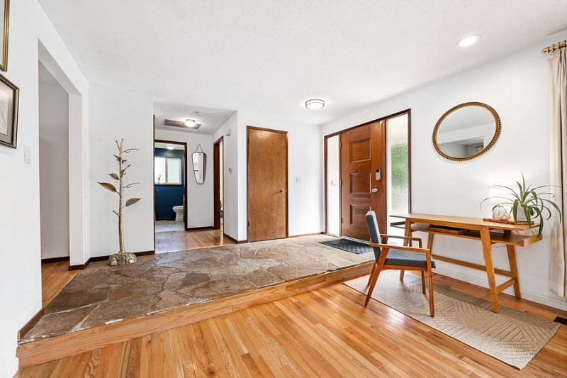Furnished Finder property 598607_1 photo 5
