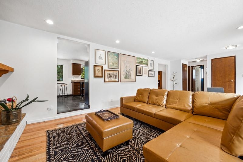Furnished Finder property 598607_1 photo 7
